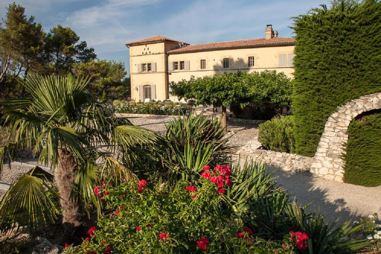 Domaine De La Tourelle Orgon Eksteriør bilde